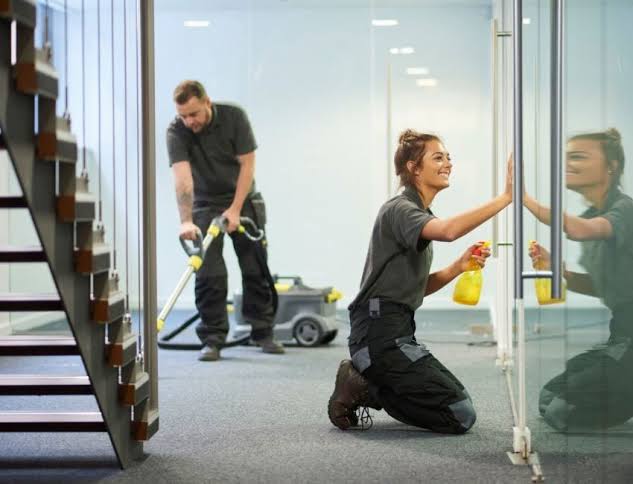 What Are Commercial Deep Cleaning Services and When Do You Need Them?